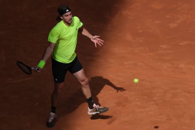 Yunan Stefanos Tsitsipas, Mutua Madrid Açık 'ı 29 Nisan 2025 tarihinde İspanya' nın Madrid kentinde La Caja Magica 'da gerçekleştirdi.