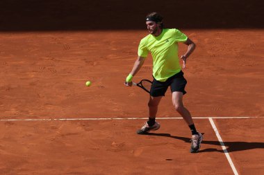 Yunan Stefanos Tsitsipas, Mutua Madrid Açık 'ı 29 Nisan 2025 tarihinde İspanya' nın Madrid kentinde La Caja Magica 'da gerçekleştirdi.