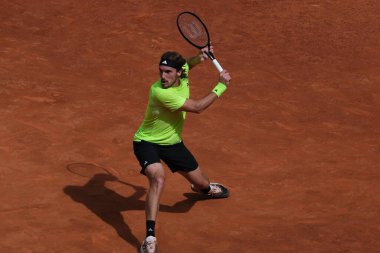 Yunan Stefanos Tsitsipas, Mutua Madrid Açık 'ı 29 Nisan 2025 tarihinde İspanya' nın Madrid kentinde La Caja Magica 'da gerçekleştirdi.