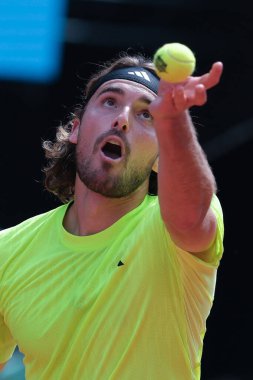 Yunan Stefanos Tsitsipas, Mutua Madrid Açık 'ı 29 Nisan 2025 tarihinde İspanya' nın Madrid kentinde La Caja Magica 'da gerçekleştirdi.