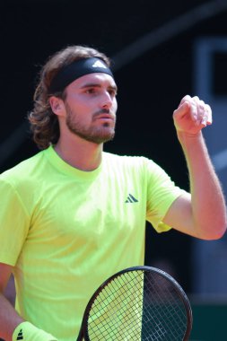 Yunan Stefanos Tsitsipas, Mutua Madrid Açık 'ı 29 Nisan 2025 tarihinde İspanya' nın Madrid kentinde La Caja Magica 'da gerçekleştirdi.