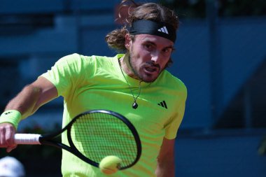 Yunan Stefanos Tsitsipas, Mutua Madrid Açık 'ı 29 Nisan 2025 tarihinde İspanya' nın Madrid kentinde La Caja Magica 'da gerçekleştirdi.