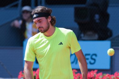 Yunan Stefanos Tsitsipas, Mutua Madrid Açık 'ı 29 Nisan 2025 tarihinde İspanya' nın Madrid kentinde La Caja Magica 'da gerçekleştirdi.