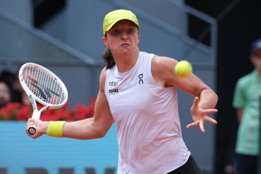 Polonyalı Iga Swiatek, Mutua Madrid Açık 'ı 29 Nisan 2025 tarihinde İspanya' nın Madrid kentinde La Caja Magica 'da açtı.