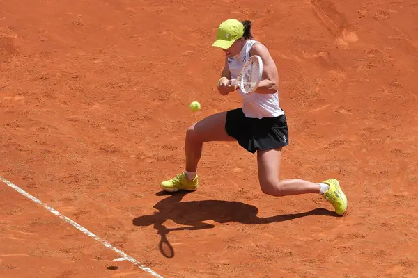 Polonyalı Iga Swiatek, Mutua Madrid Açık 'ı 29 Nisan 2025 tarihinde İspanya' nın Madrid kentinde La Caja Magica 'da açtı.