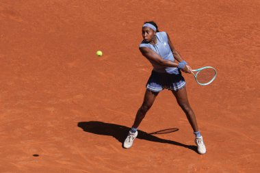 ABD 'li Coco Gauff, Mutua Madrid Açık' ı 1 Mayıs 2025 'te İspanya' nın Madrid kentinde La Caja Magica 'da açtı.