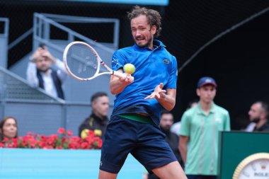 Daniil Medvedev, İspanya 'nın başkenti Madrid' de 1 Mayıs 2025 'te La Caja Magica' da düzenlenen Mutua Madrid Açık etkinliğinde.