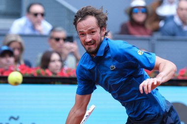 Daniil Medvedev, İspanya 'nın başkenti Madrid' de 1 Mayıs 2025 'te La Caja Magica' da düzenlenen Mutua Madrid Açık etkinliğinde.