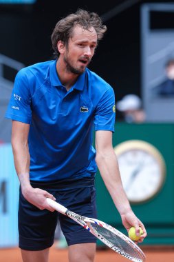 Daniil Medvedev, İspanya 'nın başkenti Madrid' de 1 Mayıs 2025 'te La Caja Magica' da düzenlenen Mutua Madrid Açık etkinliğinde.