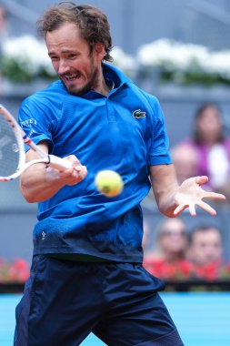 Daniil Medvedev, İspanya 'nın başkenti Madrid' de 1 Mayıs 2025 'te La Caja Magica' da düzenlenen Mutua Madrid Açık etkinliğinde.