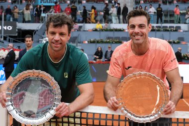 İspanya 'dan Marcel Granollers ve İspanya' nın Madrid kenti La Caja Magica 'da düzenlenen Mutua Madrid Açık' ın 12. gününde oynanan Erkekler İkili Final Maçında Horacio Zeballos.