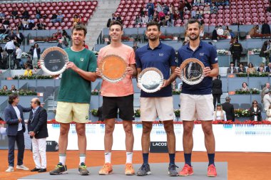 İspanya 'dan Marcel Granollers ve İspanya' nın Madrid kenti La Caja Magica 'da düzenlenen Mutua Madrid Açık' ın 12. gününde oynanan Erkekler İkili Final Maçında Horacio Zeballos.