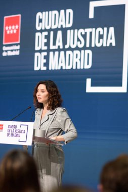 Madrid Topluluğu Başkanı Isabel Daz Ayuso Madrid Adalet Şehri 'ni 5 Mayıs 2025' te İspanya 'nın Madrid şehrinde sunar.