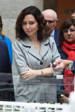 Madrid Topluluğu Başkanı Isabel Daz Ayuso Madrid Adalet Şehri 'ni 5 Mayıs 2025' te İspanya 'nın Madrid şehrinde sunar.