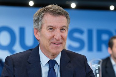 Cuca Gamarra ve PP Başkanı Alberto Nuez Feijoo, 12 Mayıs 2025 tarihinde İspanya 'nın Madrid kentinde Ulusal Yürütme Komitesi' nin genel merkezinde toplandılar.