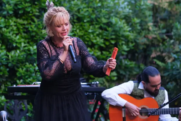 Şarkıcı Naike Ponce, 13 Mayıs 2025 'te İspanya' nın Madrid kentinde bulunan SGAE genel merkezinde 