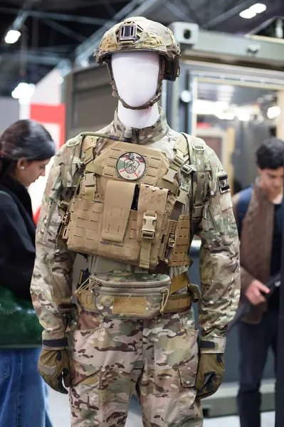 Uluslararası Savunma ve Güvenlik Fuarı 'nın (FEINDEF) Madrid' deki IFEMA 'daki görüntüsü, 14 Mayıs 2025. İspanya