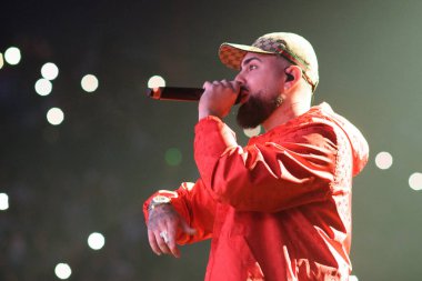 Cano olarak bilinen şarkıcı David Cano Calleja, 23 Mayıs 2025 'te Madrid' deki Movistar Arena 'da konser verdi..