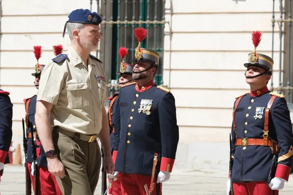 İspanya Kralı VI. Felipe, Ordu Yüksek Konseyi sırasında, 26 Mayıs 2025 'te İspanya' nın Madrid kentinde, Ordu Karargahında. Toplantı askeri liderleri bir araya getiriyor..