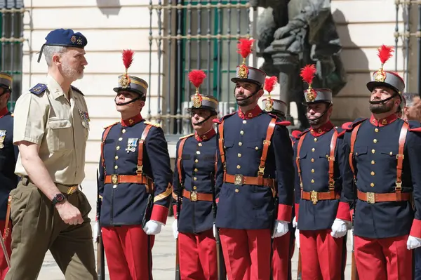 İspanya Kralı VI. Felipe, Ordu Yüksek Konseyi sırasında, 26 Mayıs 2025 'te İspanya' nın Madrid kentinde, Ordu Karargahında. Toplantı askeri liderleri bir araya getiriyor..
