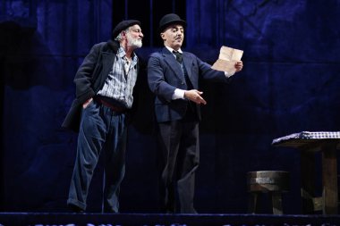 İspanyol şarkıcılar Zarzuela (geleneksel İspanyol operası) La tabernera del Puerto (The Harbour Innkeeper) sırasında 31 Mayıs 2025 tarihinde Madrid, İspanya 'da Zarzuela Tiyatrosu' nda sahne almışlardır.