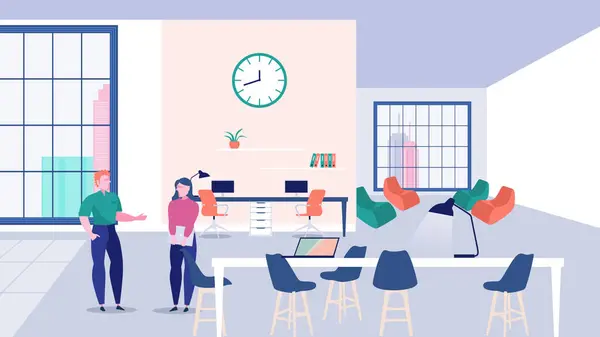 Bilgisayarlarda, konferansta, fikirleri tartışan ofis çalışanları..