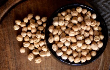 Legume tanecikleri, protein ve vitamin kaynağı. Sağlıklı tanecikler. Vejetaryen yemeği. 