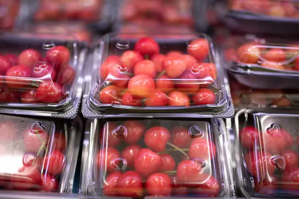 paketlenmiş kirazlar yakın çekim görünümü