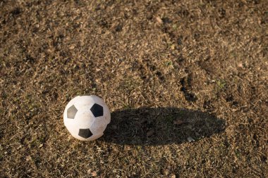 Futbol sahada.