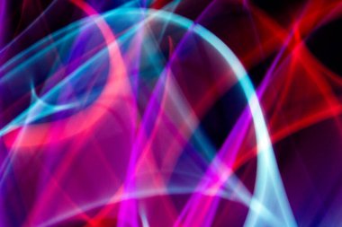 Siyah Arkaplanda Soyut Bir Neon Işığı Bulanık ve Hareketli 80 'lerin Vibe Diskosu