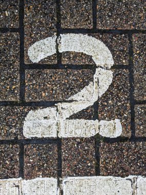 Sıkıntılı Durum Tipografisinde Yazılı Bir Harf Bulundu