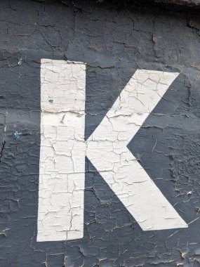 Sıkıntılı Durum Tipografisinde Yazılı Bir Harf Bulundu