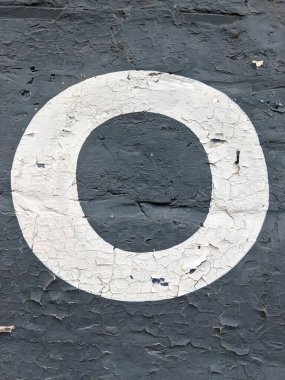 Sıkıntılı Durum Tipografisinde Yazılı Bir Harf Bulundu