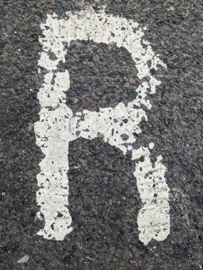 Sıkıntılı Durum Tipografisinde Yazılı Bir Harf Bulundu