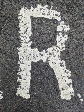 Sıkıntılı Durum Tipografisinde Yazılı Bir Harf Bulundu