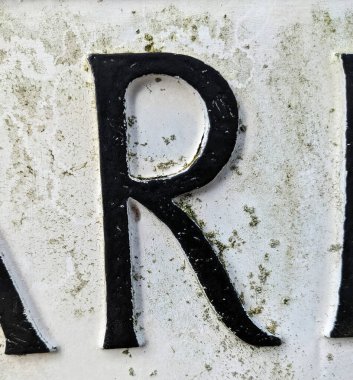 Sıkıntılı Durum Tipografisinde Yazılı Bir Harf Bulundu