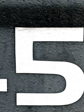 Sıkıntılı Durum Tipografisi 'nde Yazılı Sözcükler 5 Numara Bulundu