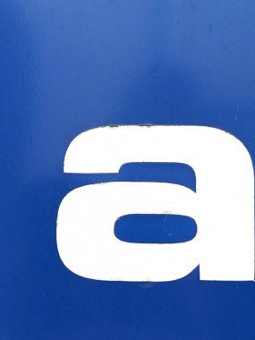 Sıkıntılı Durum Tipografisi ile Yazılan Sözcük Fidye Defteri Bulundu