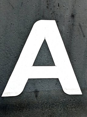 Sıkıntılı Durum Tipografisi ile Yazılan Sözcük Fidye Defteri Bulundu