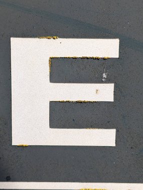 Sıkıntılı Durum Tipografisi ile Yazılan Sözcükler Fidye Notu E Bulundu