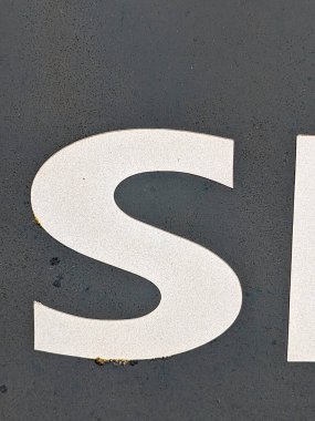 Sıkıntılı Durum Tipografisi ile Yazılan Sözcükler Fidye Defteri S Bulundu