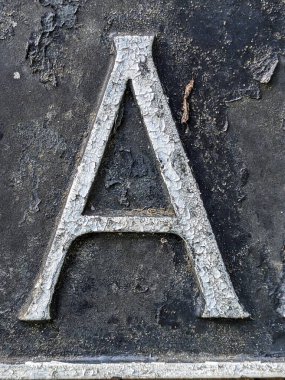 Sıkıntılı Durum Tipografisi ile Yazılan Sözcük Fidye Defteri Bulundu