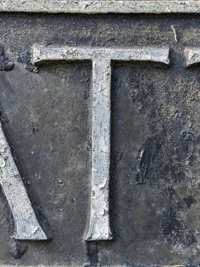 Sıkıntılı Durum Tipografisi ile Yazılan Kelimeler T Harfi Fidye Defteri Bulundu