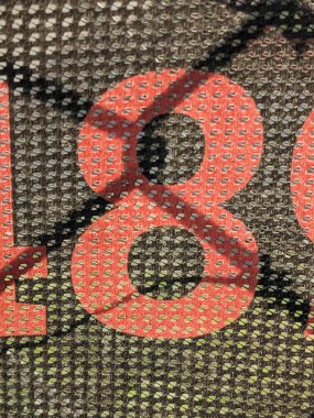 Sıkıntılı Durum Tipografisi ile Yazılan Sözcükler 8 Numara Buldu