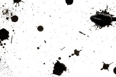 Siyah Dağınık Yaratıcı Mürekkep Damlaları ve Mürekkep lekesi Beyaz Arkaplana Kapanıyor