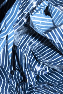 Plastik Kağıt üzerinde Tatlı Paket Çizgileri Buruşmuş Dikey veya Yatay Çizgili Arkaplan