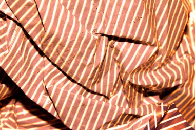 Plastik Kağıt üzerinde Tatlı Paket Çizgileri Buruşmuş Dikey veya Yatay Çizgili Arkaplan