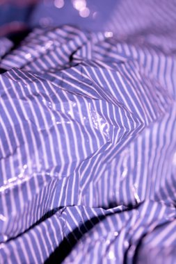 Plastik Kağıt üzerinde Tatlı Paket Çizgileri Buruşmuş Dikey veya Yatay Çizgili Arkaplan