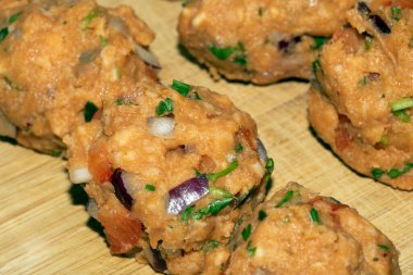 Altın Kavrulmuş Ezilmiş veya Ezilmiş Patates Tepsisine Kapalı