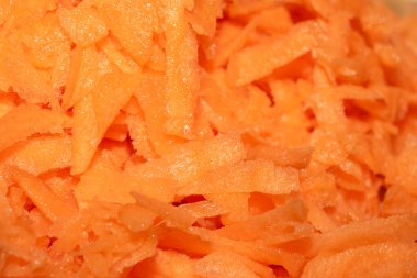 Parçalanmış ve rendelenmiş Havucun Kapanışı